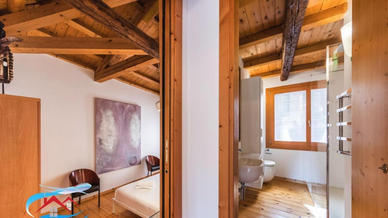 Au Nom De La Rose Apartment Venice Exterior photo